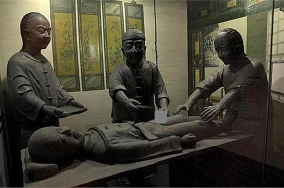 Hi sinh cắt "Của quý" để làm thái giám trong triều đình 5 Hi sinh cắt "Của quý" để làm thái giám trong triều đình