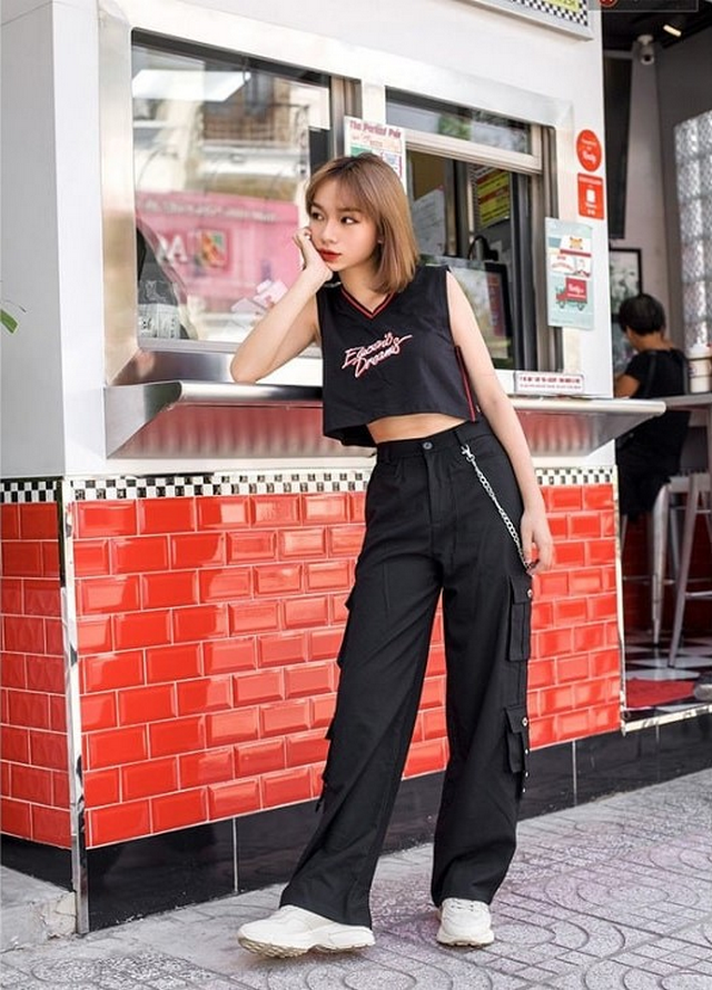 Phối đồ nữ cá tính cùng áo croptop và quần túi hộp 4 Phối đồ nữ cá tính cùng áo croptop và quần túi hộp