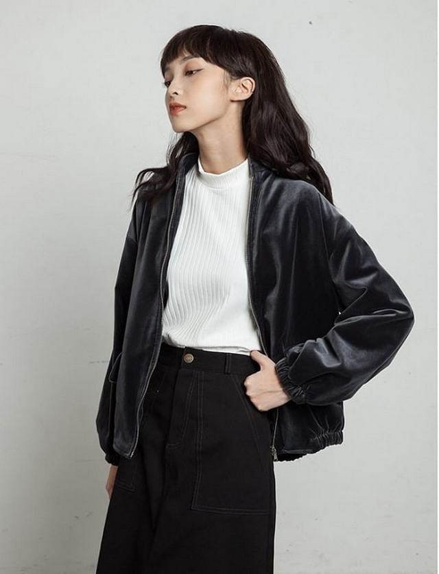 Phối đồ nữ cá tính cùng áo croptop và quần túi hộp 6 Phối đồ nữ cá tính cùng áo croptop và quần túi hộp