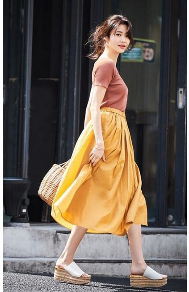 Phối đồ nữ cá tính cùng áo croptop và quần túi hộp 12 Phối đồ nữ cá tính cùng áo croptop và quần túi hộp