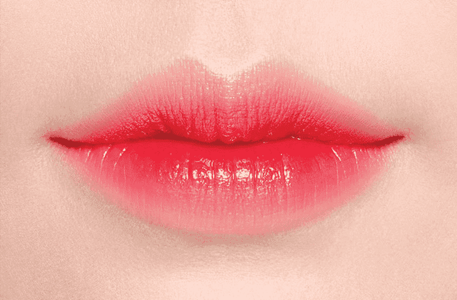 Uống đủ 2 lít nước mỗi ngày