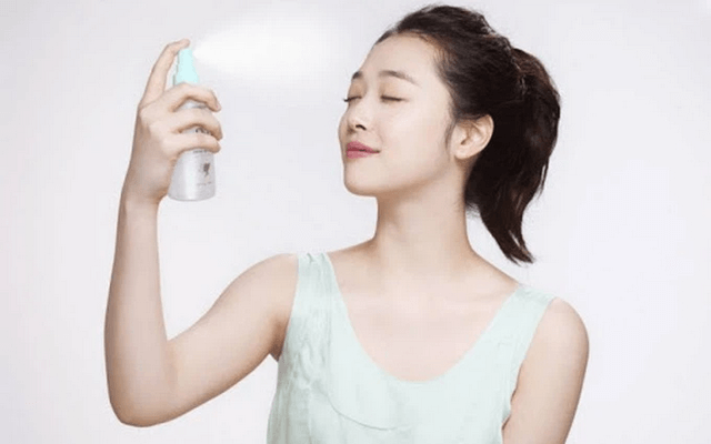 Uống đủ nước và có chế độ ăn lành mạnh