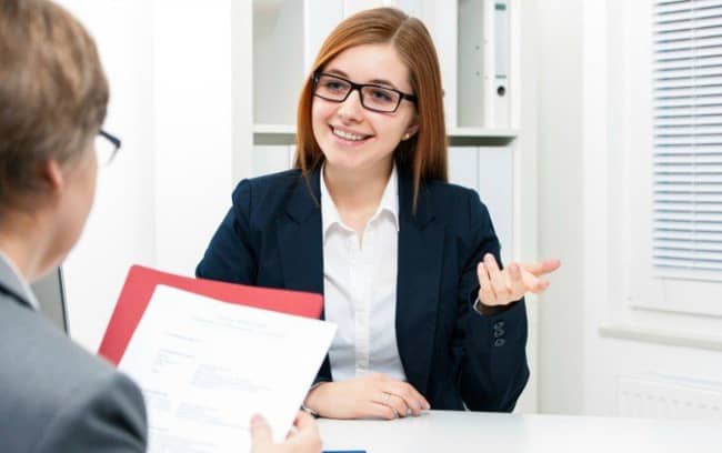 Cty trọng “ai” Giám Đốc Tài Chính Và Giám Đốc Nhân Sự? 3 Dich-vu-headhunter