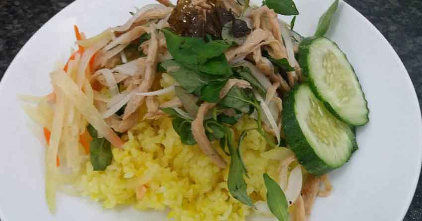 Cơm Gà Cho Người ăn Chay Cầu May