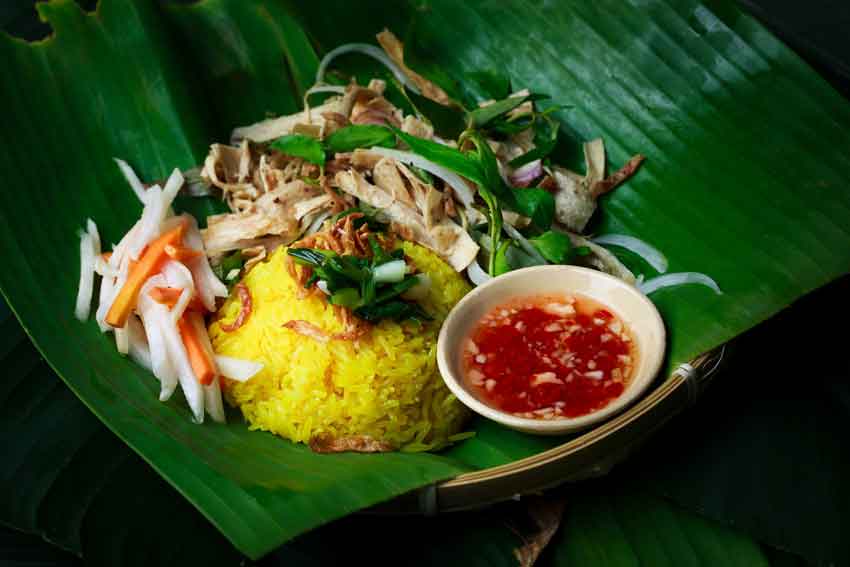 Cơm Gà Cho Người ăn Chay Cầu May