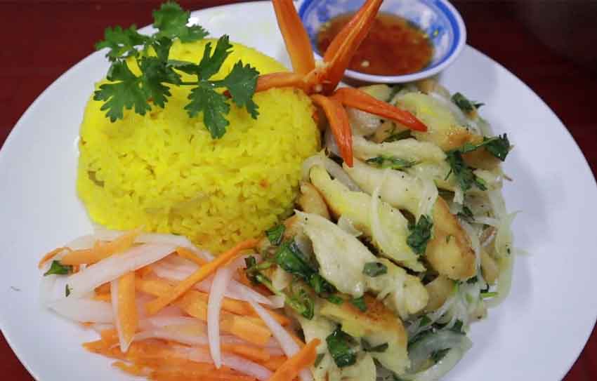 Cơm Gà Cho Người ăn Chay Cầu May