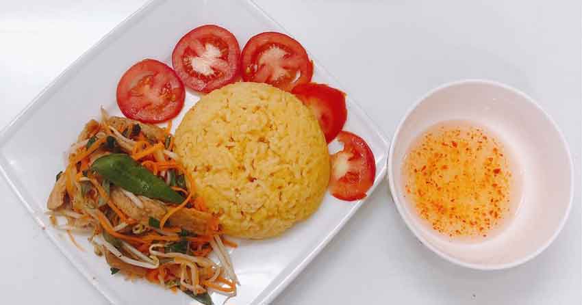 Cơm Gà Cho Người ăn Chay Cầu May