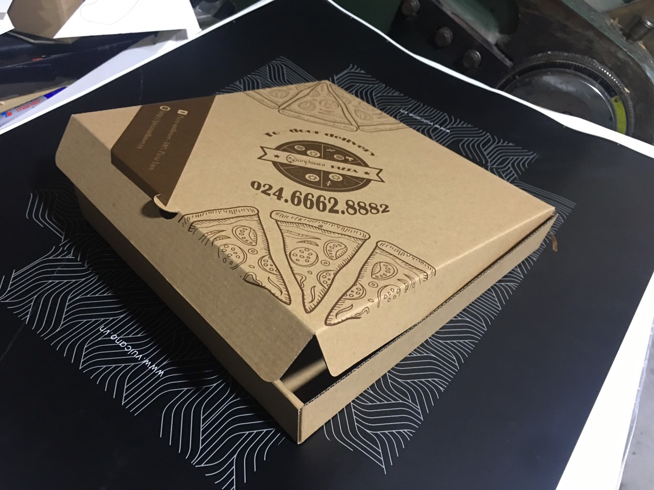 In Hộp Giấy đựng Bánh Pizza