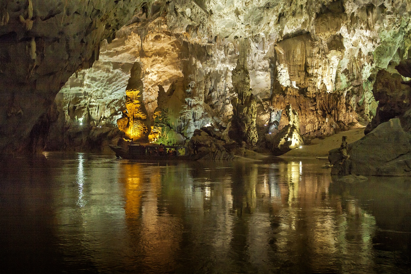 du lich quang binh 8