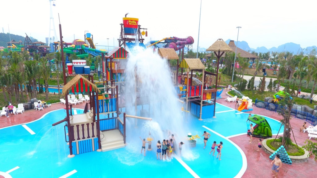 Typhoon Water Park tro thanh dia diem du lich giup xua tan cai nang mua he 4