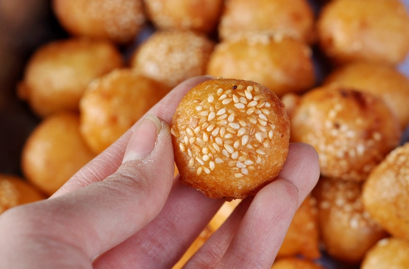 Món bánh rán lúc lắc có khi nào? Cách làm bán rán lúc lắc ngon
