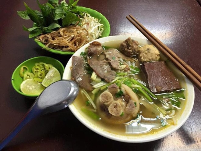 mon hue gay thuong nho giua quan xa ha noi 3 min