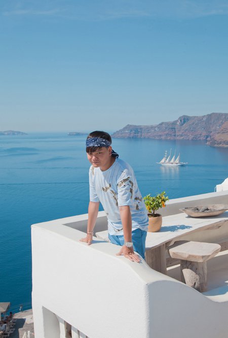 Dien vien Trinh Tu Trung chia se kinh nghiem voi hon dao xanh trang Santorini 8