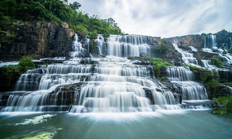 In tranh dán tường trang trí nội thất cao cấp 6 Có những lúc ta tưởng có thể bỏ đi tất cả