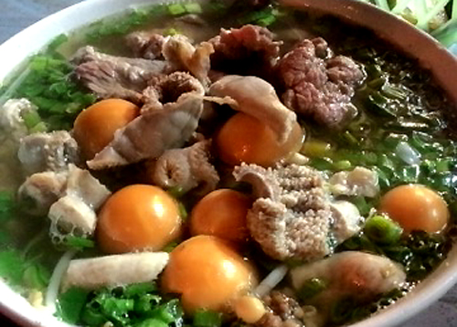 ngat ngay voi mon pho ho lon gia ha noi 2