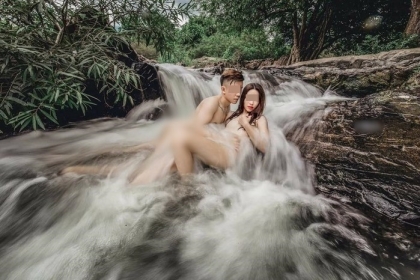cap doi tre chup anh cuoi nude toan than 1