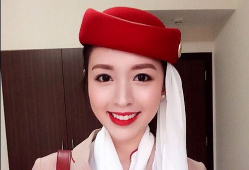 Co gai nguoi Viet Nam lam tiep vien hang khong o Dubai 1