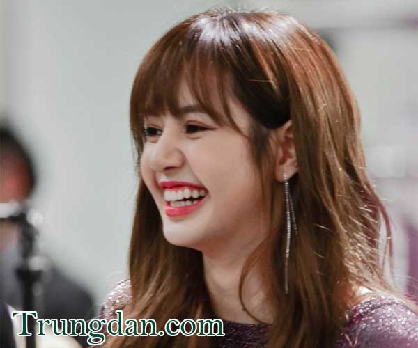 Lalisa Manobal Nữ Ca sĩ Góc Thái