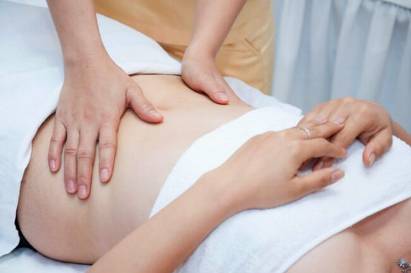 Mát Xa Bằng Rượu Gừng