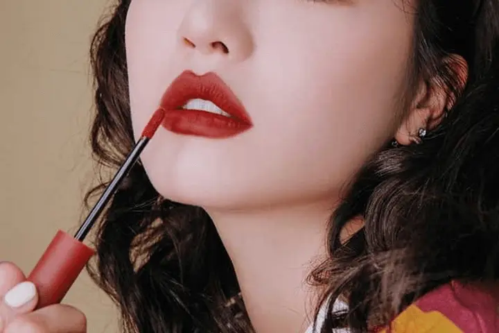 Cach chon mau son de phoi tri kho moi giup