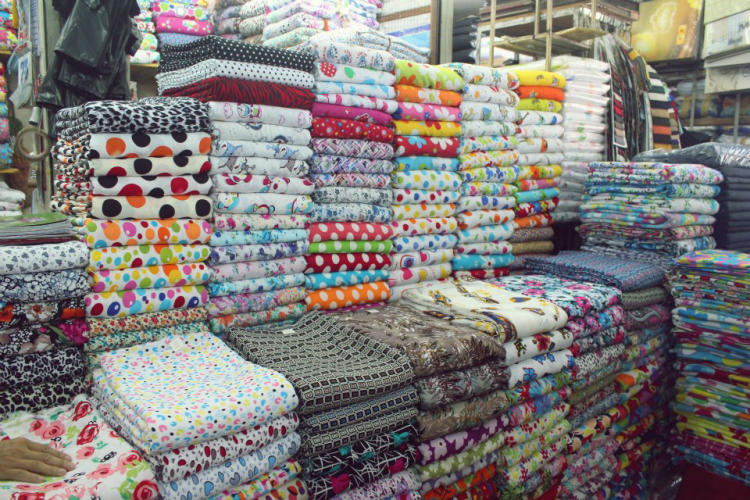Làm sao để nhận biết chất liệu vải tốt hướng dẫn đầy đủ và chi tiết 12 Làm sao để nhận biết chất liệu vải tốt hướng dẫn đầy đủ và chi tiết