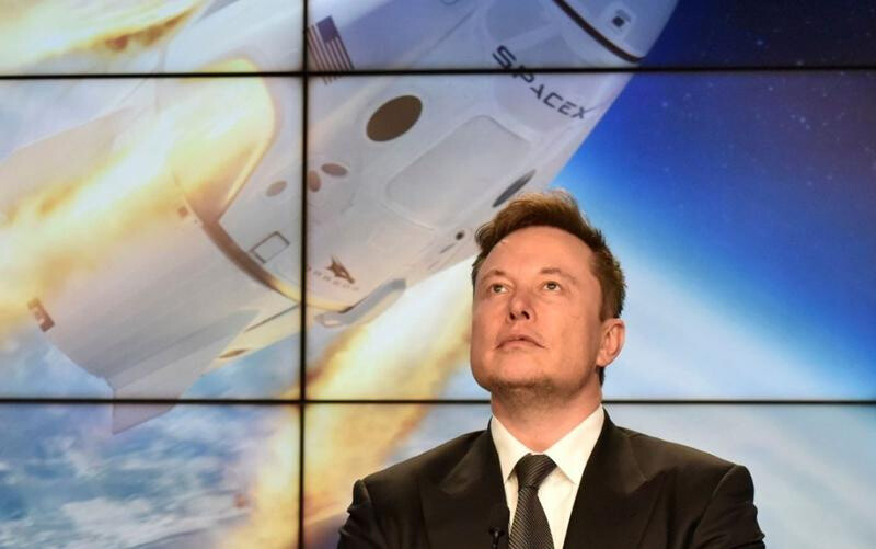 In hiflex xuyên sáng làm bảng hiệu quảng cáo 2 Bài học từ lối sống tiết kiệm của Elon Musk Tránh 5 thói quen lãng phí tiền bạc