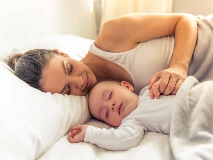 Trẻ em nên đi ngủ lúc mấy giờ là tốt nhất? 4 Giờ ngủ của trẻ em Tầm quan trọng và thời gian ngủ đủ theo độ tuổi