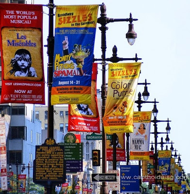 In banner in poster quang cao voi chat lieu bat
