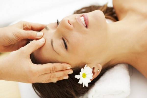 Một số phương pháp trị nám tàn nhang làm đẹp da dễ làm