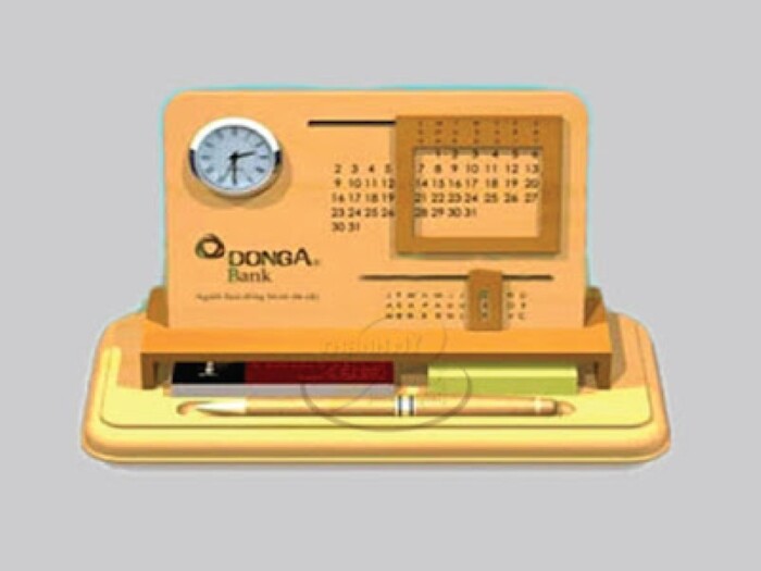 Quà tặng lịch gỗ để bàn cao cấp