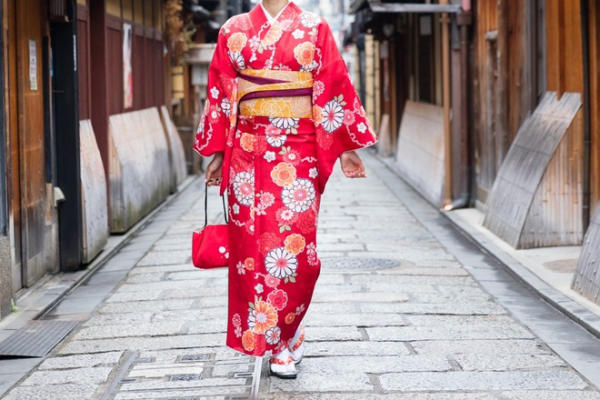 Vẻ đẹp của chiếc áo kimono truyền thống của Nhật Bản