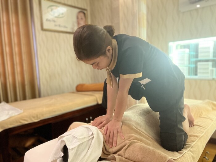 điều trị đau vai gái tại quận 7