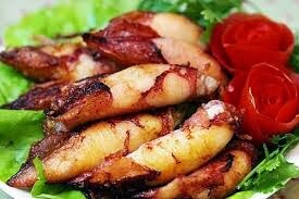 Đậm đà mực chiên giòn hòa quyện với nước sốt tỏi me